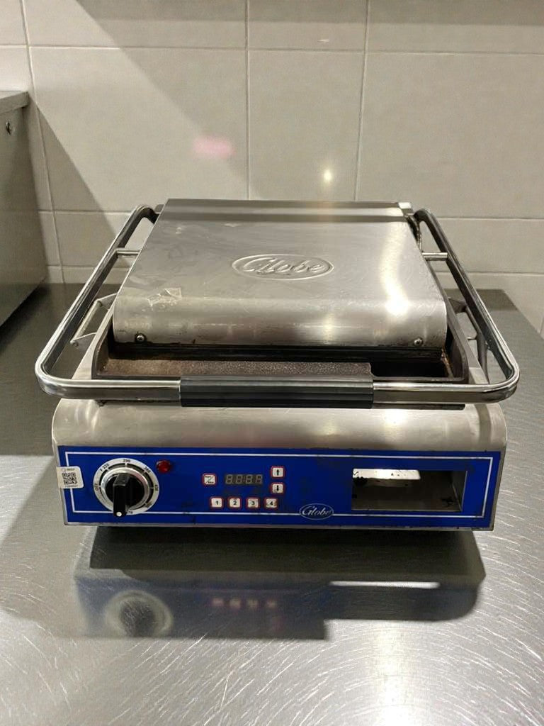 Outstanding Condition – Globe GSG14D Commercial Panini Grill – 120V – Fully Tested & Working!