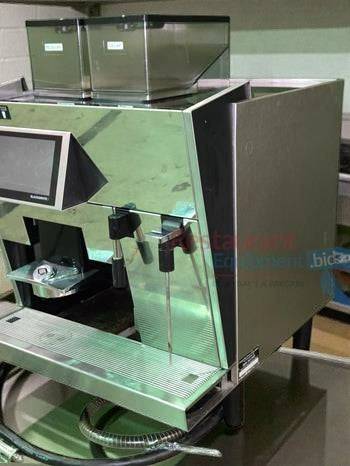 Refined Condition – Thermoplan Black & White 3 – Commercial Fully Automatic Espresso Machine – Dual Hopper – Fully Tested & Operational!