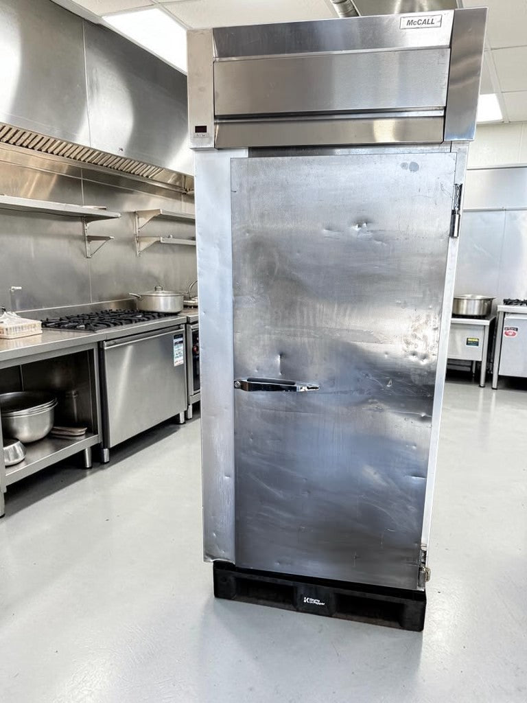Prime Condition – McCall UL4-4001VRHPFS – 39" One-Section Commercial Roll-In Refrigerator / Retarder – 38.8 Cu. Ft. – 115V – Fully Tested & Operational!