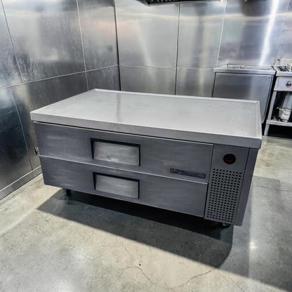 Exceptional Condition – True TRCB-52-HC Refrigerated Chef Base – 52” Width – (2) Drawers – 115V – Fully Tested & Operational!