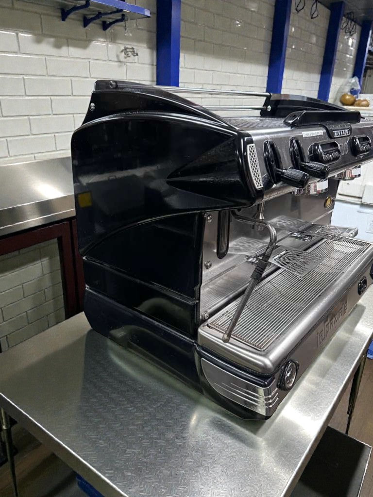 Outstanding Condition – La Spaziale S9 EK2 – 2 Group Commercial Espresso Machine – 230V – Made in Italy – Fully Tested & Operational!