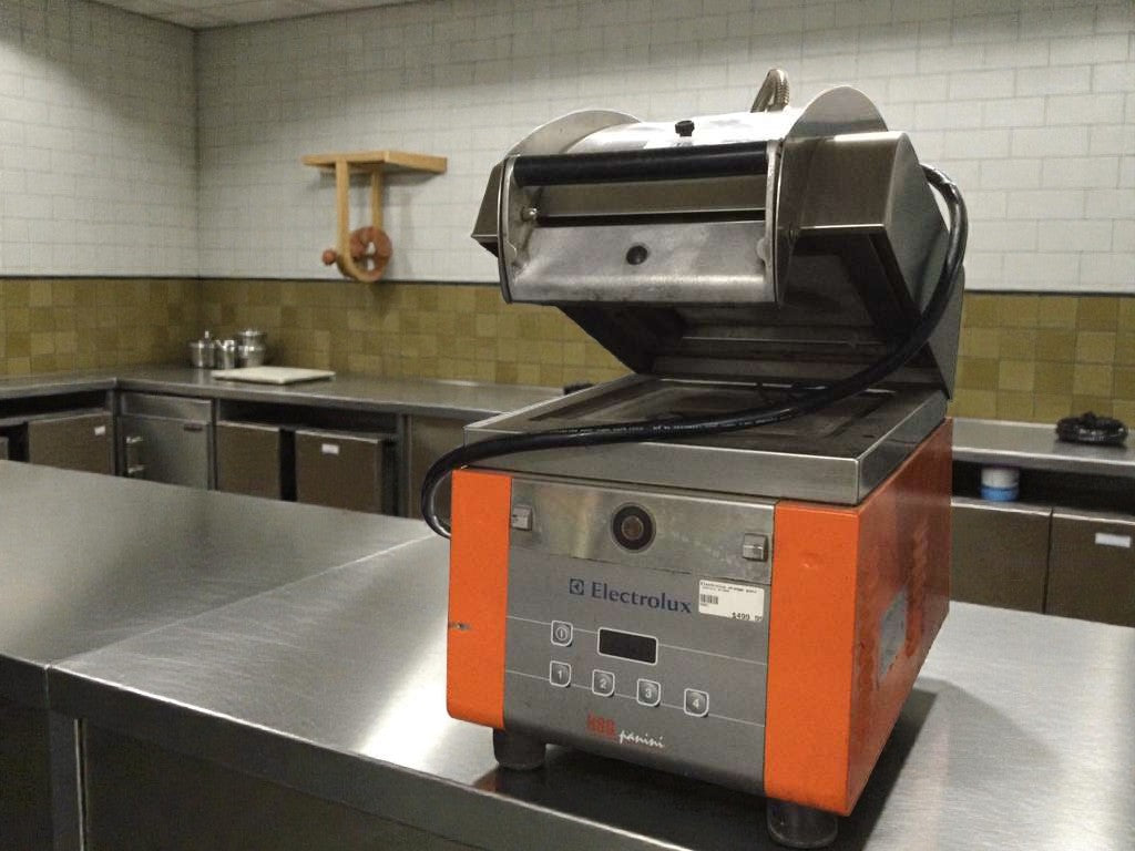 Top-Tier Condition – Electrolux Professional Pasta Machine HSPPME – 208V / Single Phase – Fully Tested & Working!