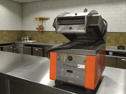 Top-Tier Condition – Electrolux Professional Pasta Machine HSPPME – 208V / Single Phase – Fully Tested & Working!