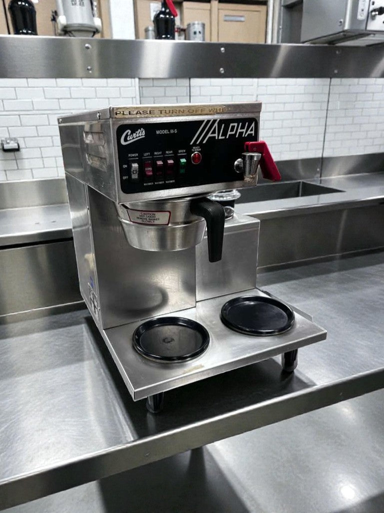 Outstanding Condition – Curtis ALPHA-IIIS / ALP3GTR63A000 – Commercial Automatic Decanter Coffee Brewer – 3 Warmers – 120V – Fully Tested & Operational!