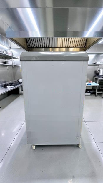 Excellent Condition – Excellence Commercial Products VBN-3D – 29" Dual-Temp Chest Showcase Refrigerator / Freezer – Sliding Glass Lids – 3.35 Cu. Ft. – 115V – R600a – Fully Tested & Operational!