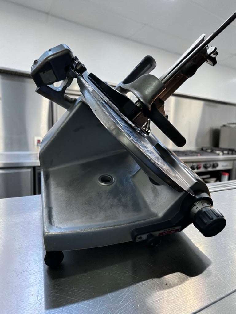 Remarkable Condition – Hobart 2812PS – Commercial Manual Meat & Deli Slicer with Integrated Portion Scale – 1/2 HP – 120V – NSF & UL Listed – Fully Tested & Operational!