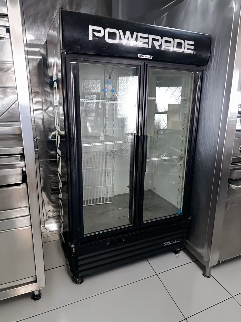 Exceptional Condition – True GDM-43EM Commercial Glass Door Merchandiser Refrigerator – 2 Door Display Cooler – 115V – Fully Tested & Operational!
