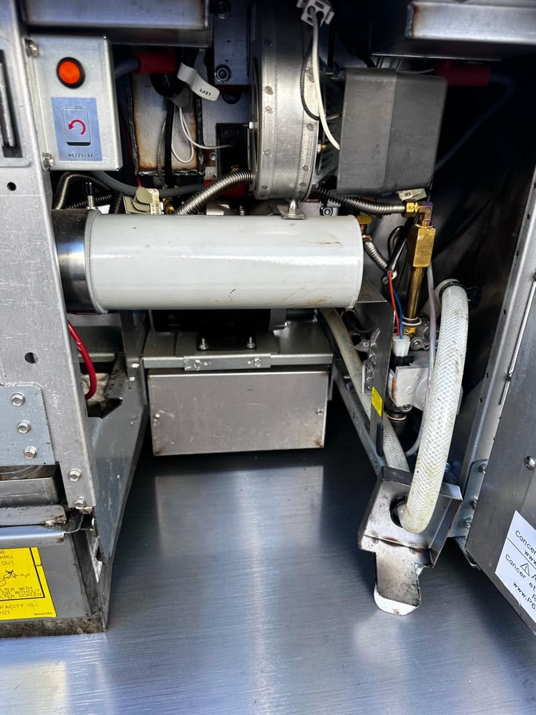 Prime Condition – Frymaster 2FQG30U FilterQuick – Dual Commercial Natural Gas Fryer Battery – Two 30-Lb. Frypots – SMART4U 3000 Controllers – Built-In Filtration – 140,000 BTU – Fully Tested & Operational!