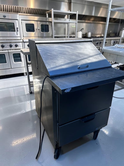 Optimal Condition – Beverage-Air SPED27HC-12M-B – 27" Mega Top Refrigerated Prep Unit with Drawers – 6.8 Cu. Ft. – 115V – R290 – UL / NSF Listed – Fully Tested & Operational!