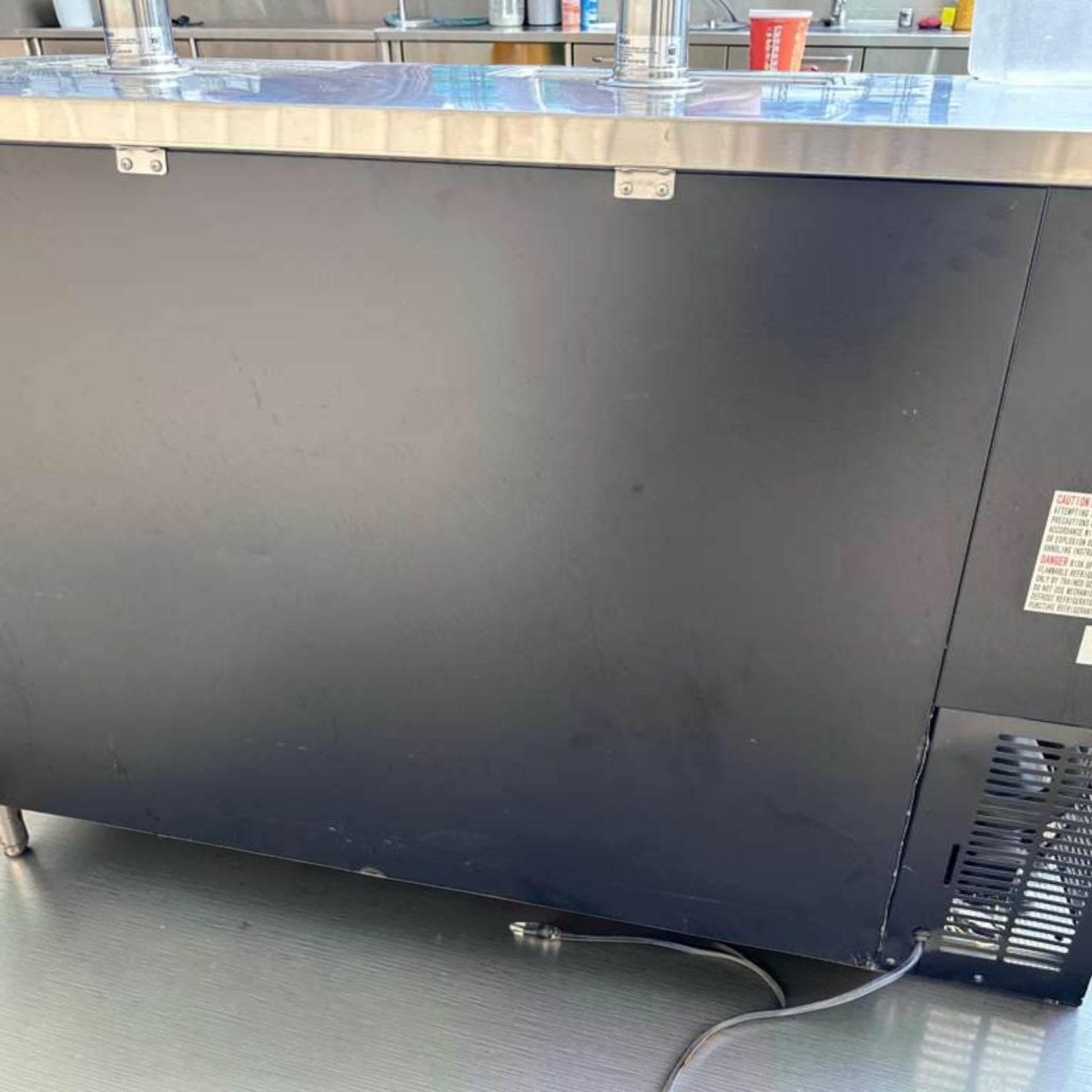 Top-Tier Condition – Migali C-DD60-2-HC 60" Commercial Kegerator Beer Dispenser – Dual Tap (2 Columns) – 2 Keg Capacity – 115V – Fully Tested & Operational!