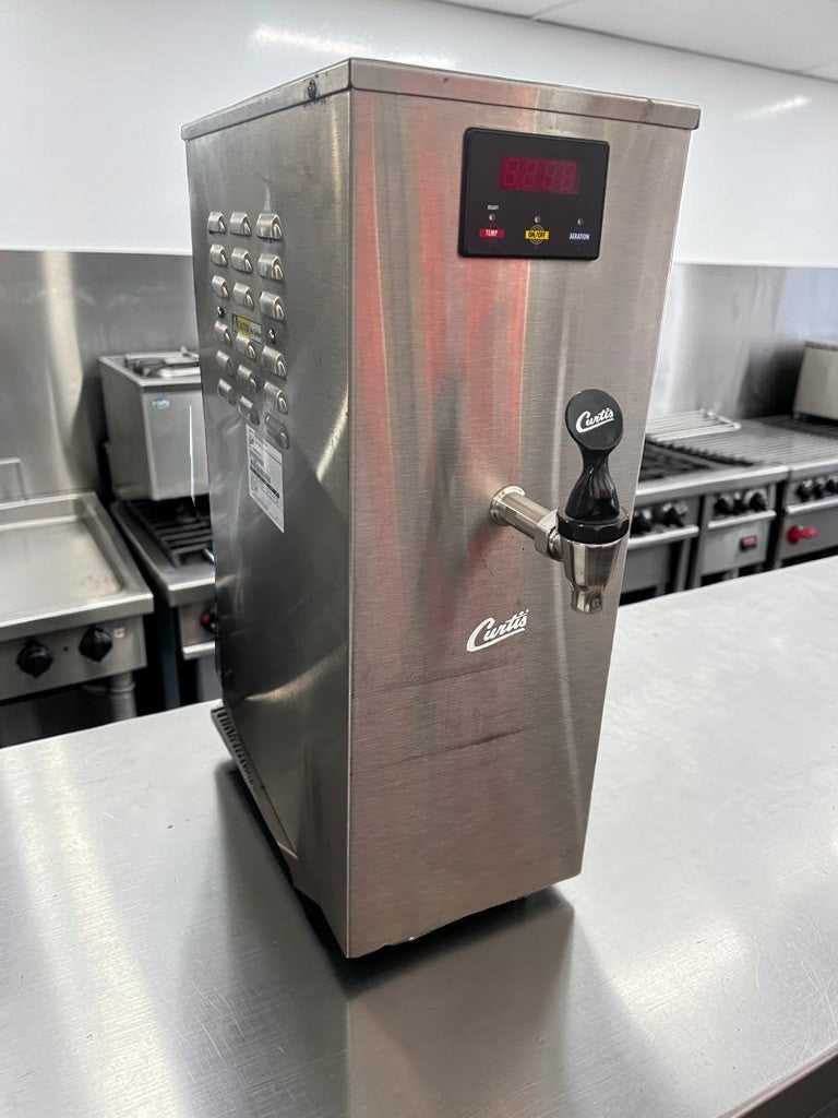 Exceptional Condition – Curtis WB5GT63001 – 5-Gallon Digital Hot Water Dispenser with Aerator – Dual Voltage 120/220V – Fully Tested & Operational!