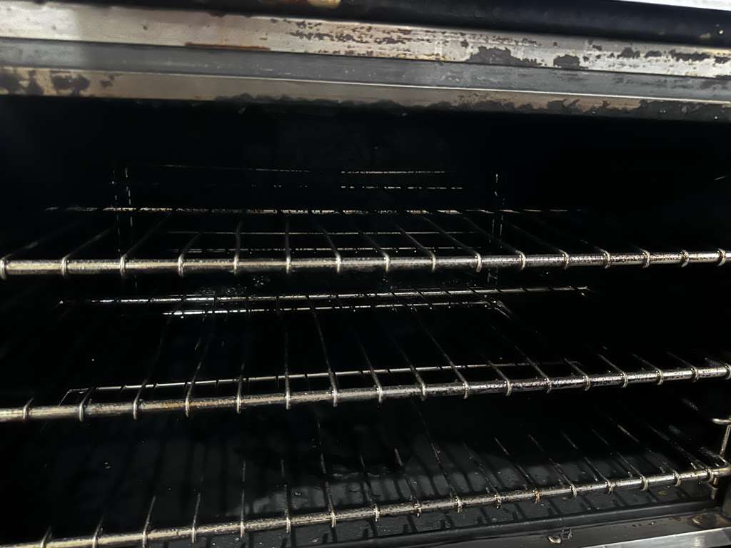 Exceptional Condition – Imperial IR-6-C 36" 6 Burner Gas Range w/ Convection Oven – Natural Gas – Fully Tested & Operational!