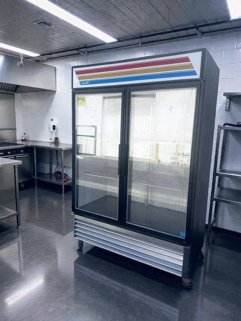 Superior Condition – True GDM-49F-LTF-HC~TSL01 – 54" Two-Section Black Glass Door Freezer Merchandiser – LED Lighting – 8 Shelves – 220V – NSF / UL Listed – Fully Tested & Operational!