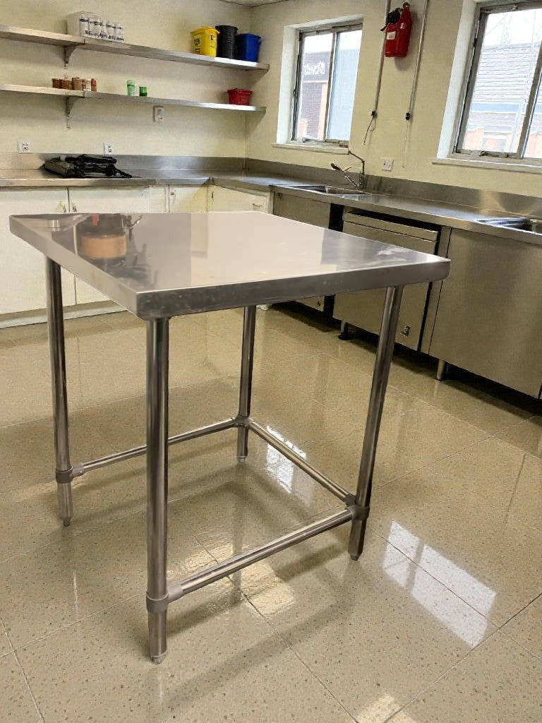 Superb Condition – Stainless Steel Commercial Prep Table – Heavy-Duty – Fully Inspected