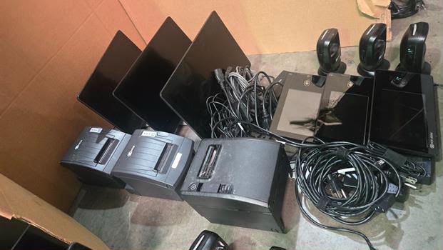 Top-Tier Condition – NCR 7700-K110-3179 – Commercial Point-of-Sale System Package – 3 Touchscreen Terminals, 3 Receipt Printers, 3 Card Readers & 3 Barcode Scanners – USB & LAN Connectivity – Fully Tested & Operational!