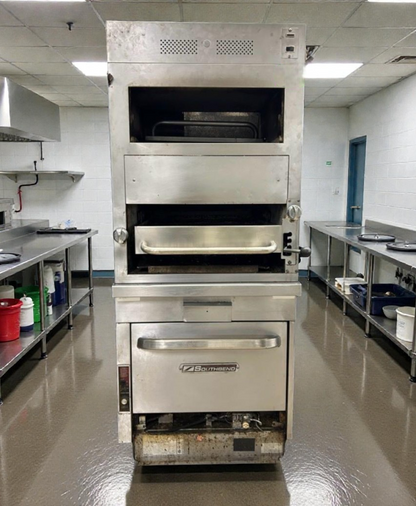 Premium Condition – Southbend P32D-171 Platinum 32" Infrared Range Broiler w/ Oven – Natural Gas – Fully Tested & Working!