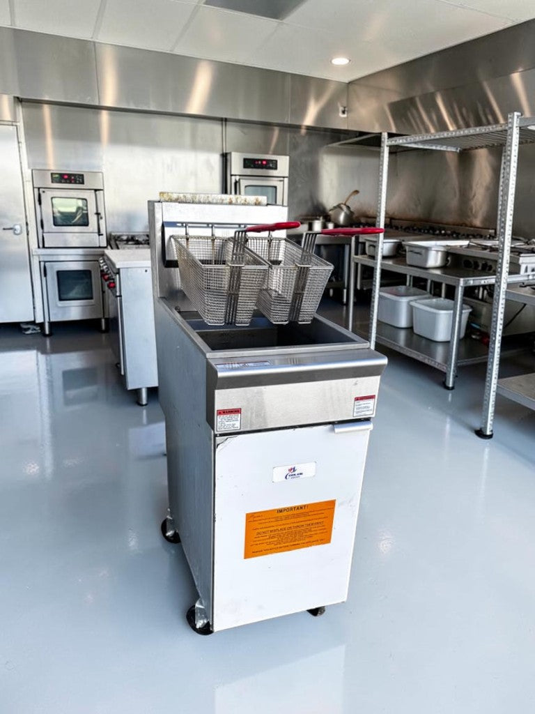 Dependable Condition – Cooler Depot HFRF-120B-NG – Commercial 50 lb. Natural Gas Floor Fryer – Four Burners – 120,000 BTU – Twin Baskets – ETL & NSF Certified – Fully Tested & Operational!
