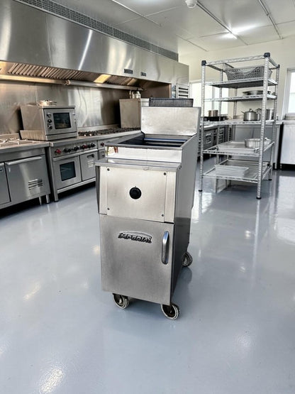 Superior Condition – Imperial 40 lb Gas Floor Fryer – Stainless Steel Commercial Deep Fryer – Natural Gas – Fully Tested & Operational!