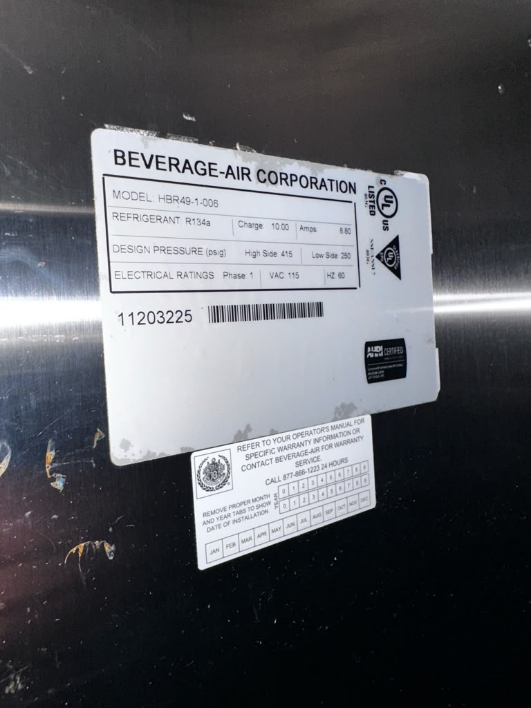 Exceptional Condition – Beverage-Air HBR49-1-006 Horizon Series – 52" Two-Section Solid-Door Reach-In Refrigerator – 46.15 Cu. Ft. – 115V – Fully Tested & Operational!
