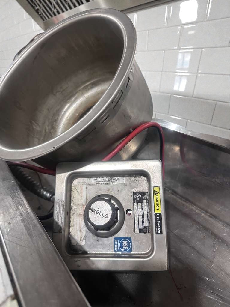 Pristine Condition – Wells Commercial Electric Soup Warmer / Hot Food Well – Countertop – Stainless Steel – UL & NSF Listed – Fully Tested & Operational!
