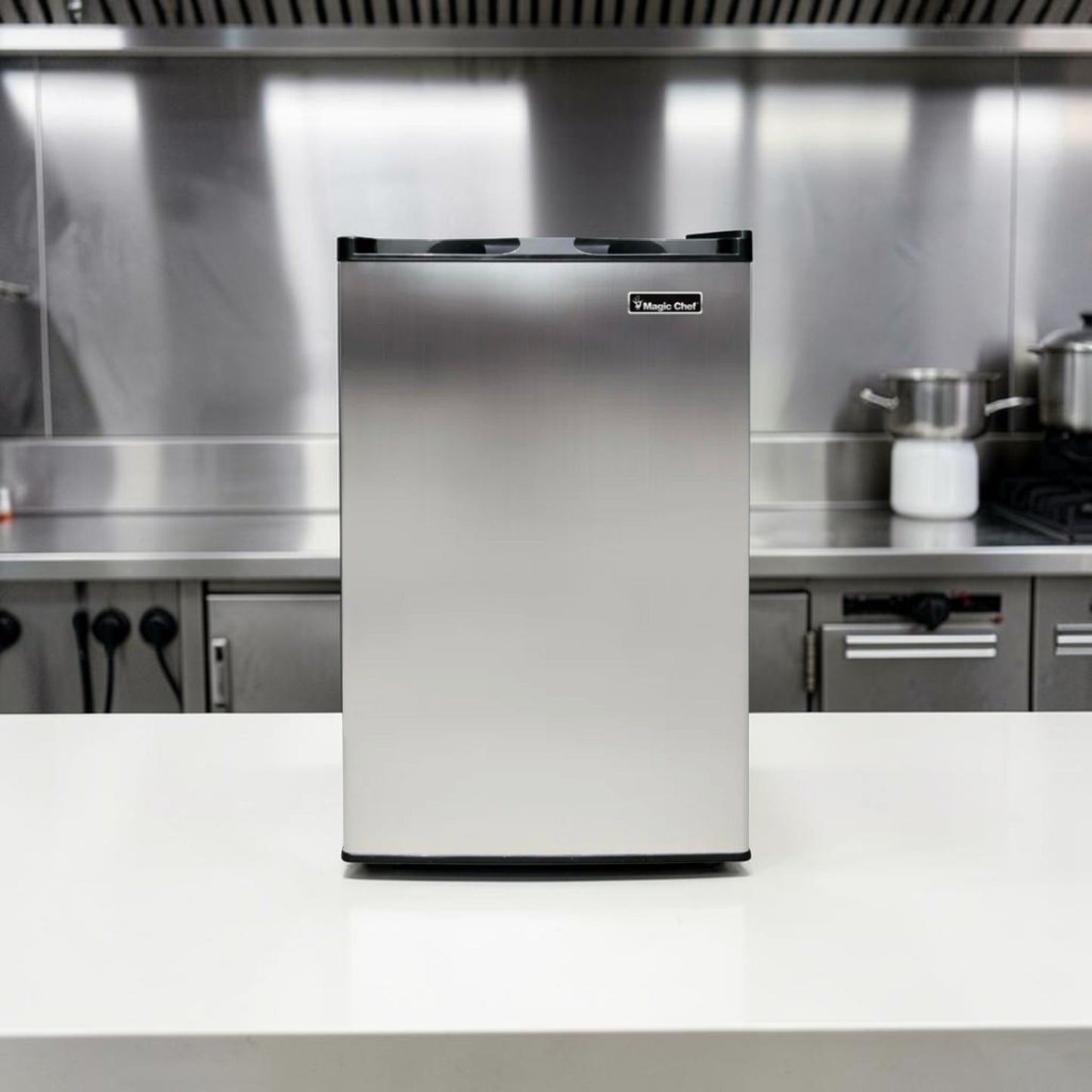 Excellent Condition – Magic Chef MCUF3S2 3 Cu. Ft. Compact Upright Refrigerator– Stainless Steel – Space-Saving Mini Fully Tested & Operational!