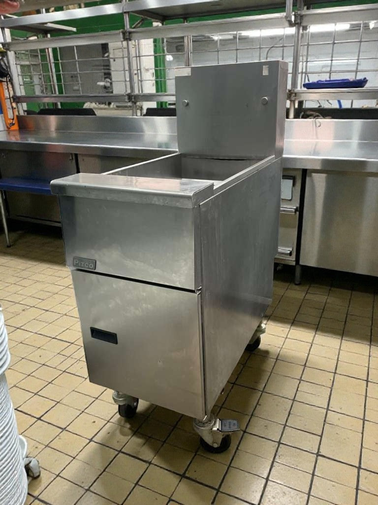 Outstanding Condition – Pitco Commercial Gas Floor Fryer  - Natural Gas - Fully Tested & Working!