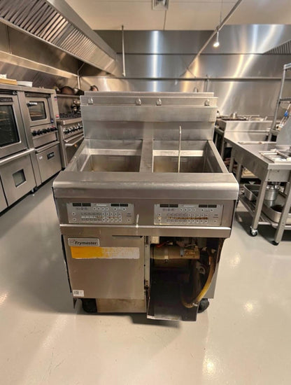 Immaculate Condition – Frymaster FPGL230CA-NG – OCF30™ 2-Vat Natural Gas Fryer – 60 lb Total Capacity – ENERGY STAR® - Fully Tested & Operational!