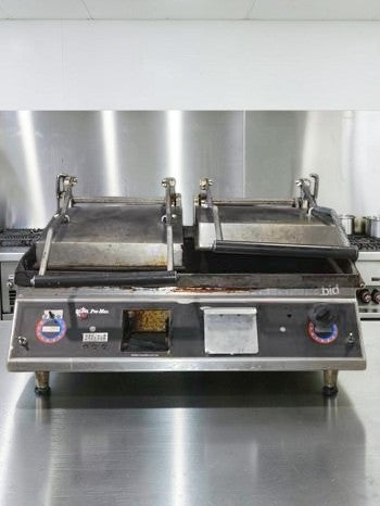 Exceptional Condition – Star PSC28IEGT Pro-Max® 2.0 – 28" Double Panini Grill – Cast-Iron Platens – Electronic Controls – Fully Tested & Operational!
