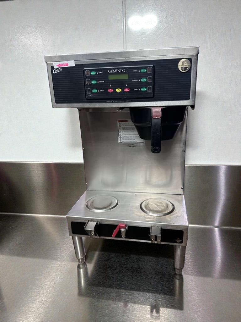 High-Quality Condition – Curtis GEMTS10A1000 Gemini Twin Commercial Coffee Brewer – 220V – UL & NSF Listed – Fully Tested & Operational!