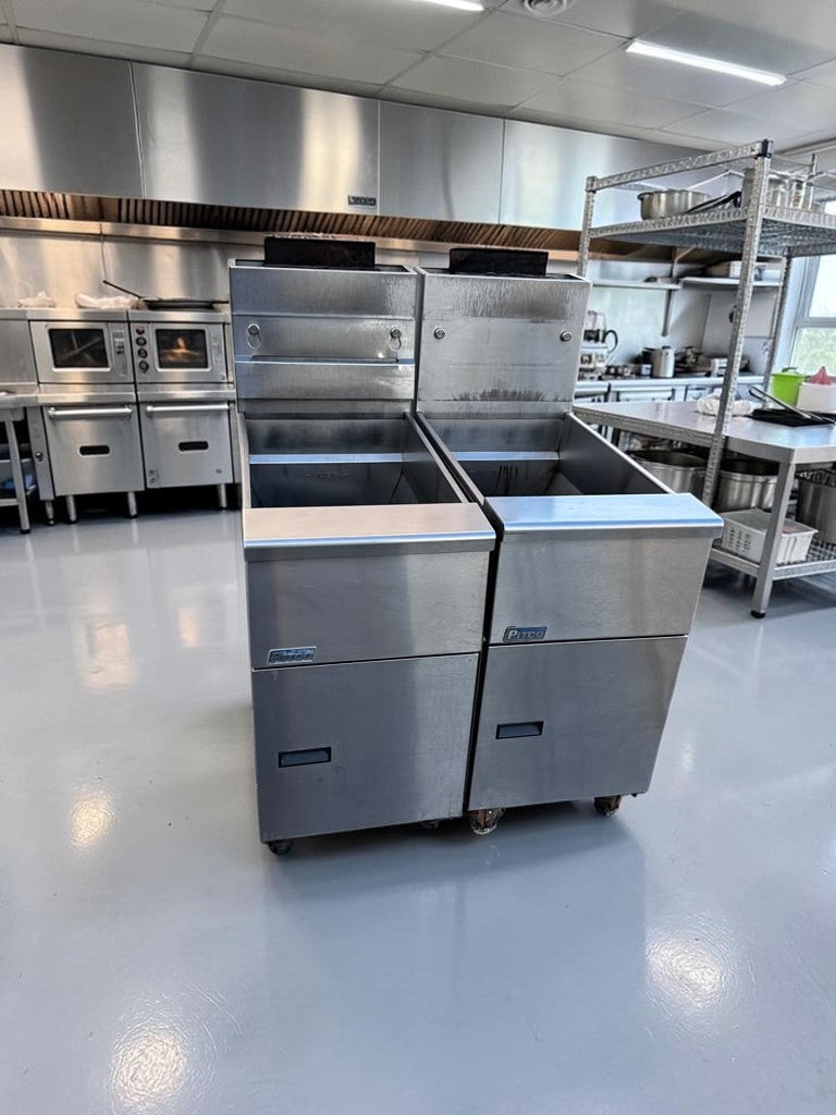 First-Class Condition – Pitco VF-35S – 15.63" Commercial Natural Gas Floor Fryer – 35-Lb. Oil Capacity – 70,000 BTU – Quantity 2 Available – Fully Tested & Operational!