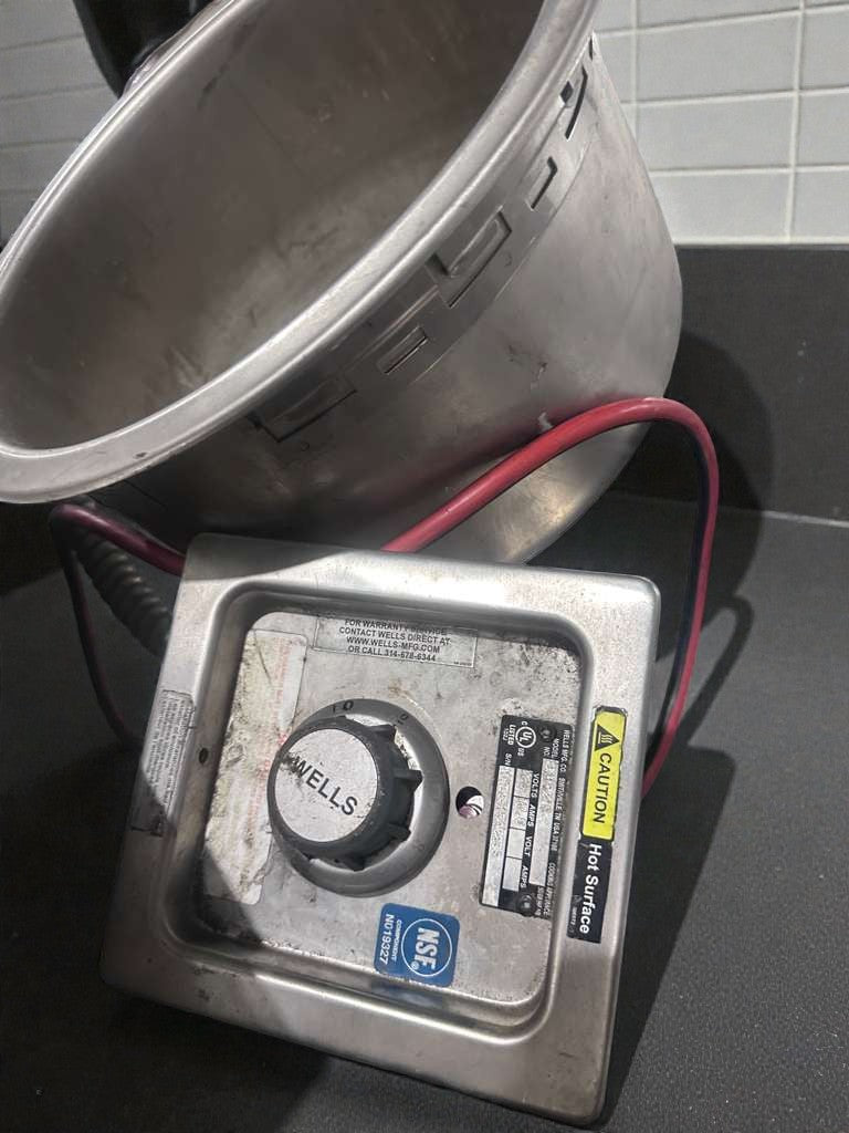 Pristine Condition – Wells Commercial Electric Soup Warmer / Hot Food Well – Countertop – Stainless Steel – UL & NSF Listed – Fully Tested & Operational!