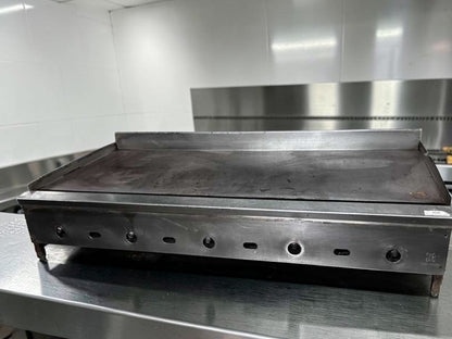 Exceptional Condition – Jade Range 60” Thermostatic Gas Griddle – Heavy-Duty Commercial Flat Top – Natural Gas – Fully Tested & Operational!