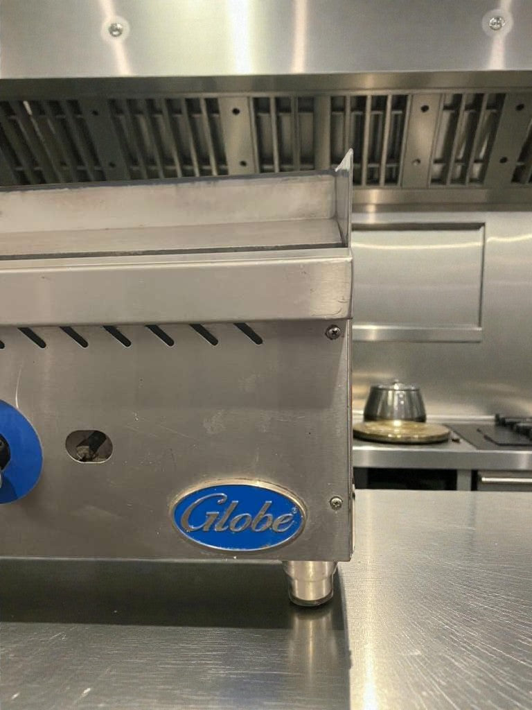 Pristine Condition – Globe Commercial Gas Griddle – Stainless Steel – Fully Tested & Working!
