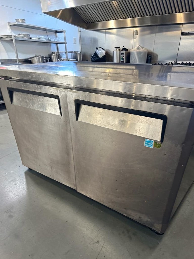 Exceptional Condition – Turbo Air MUR-48-N – 48" M3 Series Commercial Undercounter Refrigerator – 12.2 Cu. Ft. – 2 Doors – R290 – 115V – Fully Tested & Operational!