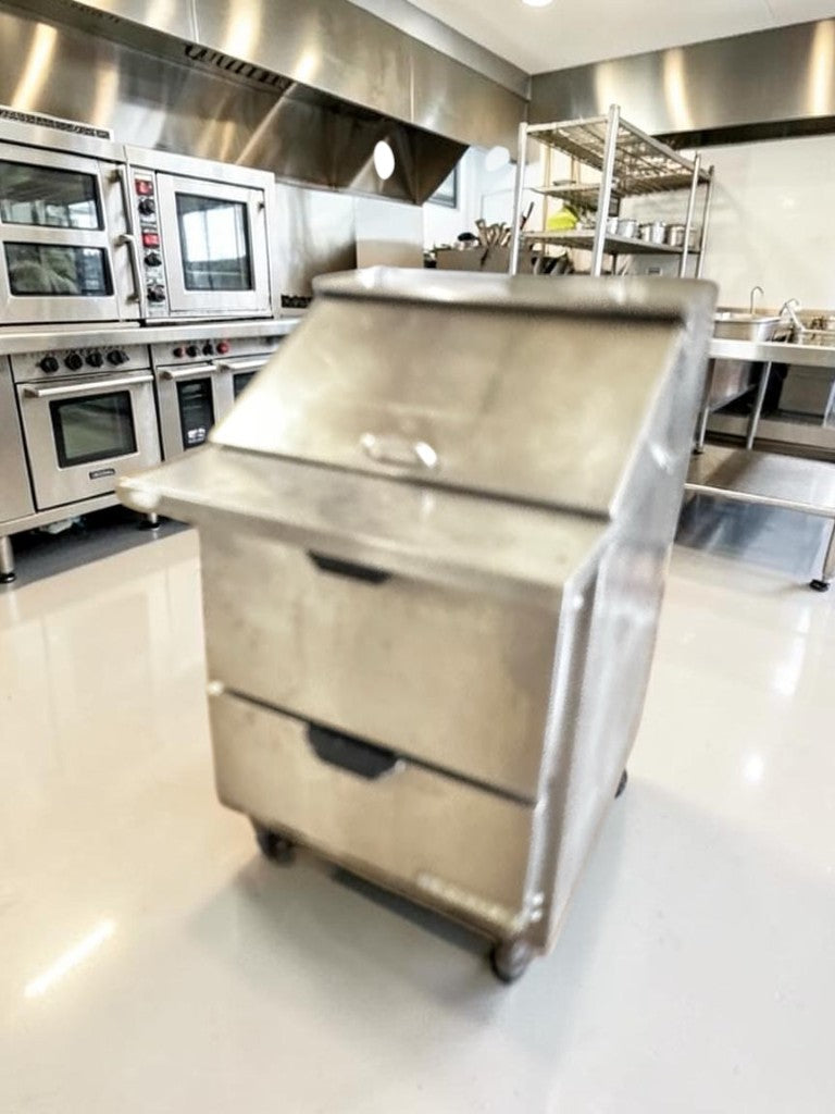 Immaculate Condition – Beverage-Air SPED27HC-12M-B – 27" Mega Top Refrigerated Prep Unit with Drawers – 6.8 Cu. Ft. – 115V – NSF & UL Listed – Fully Tested & Operational!