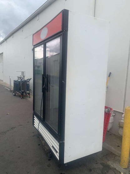 Premium Condition – True GDM-49 Glass Door Merchandiser Refrigerator – 115V – Fully Tested & Working!