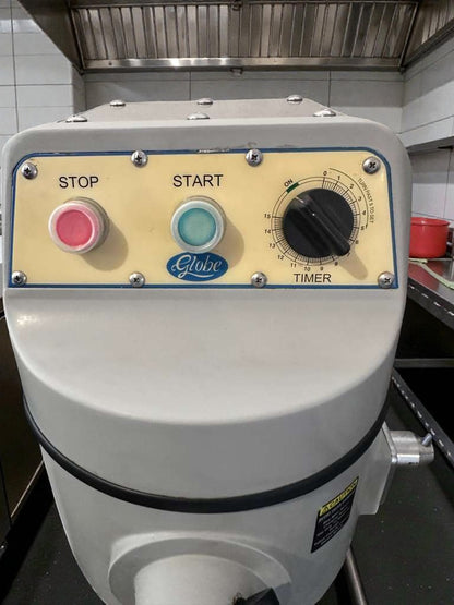 Premium Condition – Globe 20-Qt Commercial Planetary Mixer – Floor Model – 115V – Fully Tested & Operational