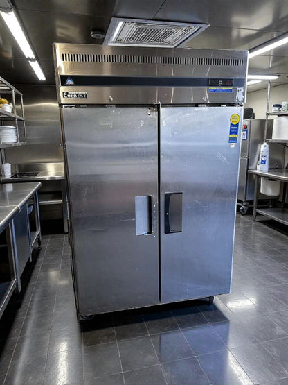 Top-Tier Condition – Everest ESF2 – Commercial Reach-In Freezer – 2 Section – 48 Cu. Ft. – NSF / ETL Listed – Fully Tested & Operational!