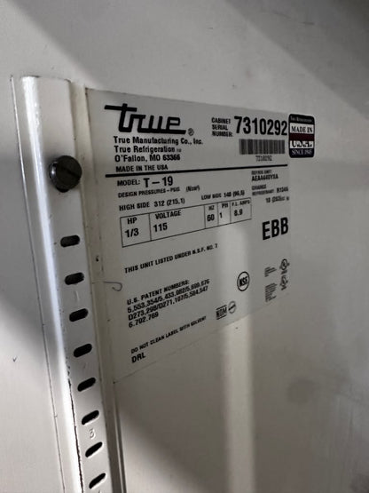 Optimal Condition – True T-19 – 27" One-Section Solid-Door Reach-In Refrigerator – 19 Cu. Ft. – 115V – NSF Listed – Fully Tested & Operational!