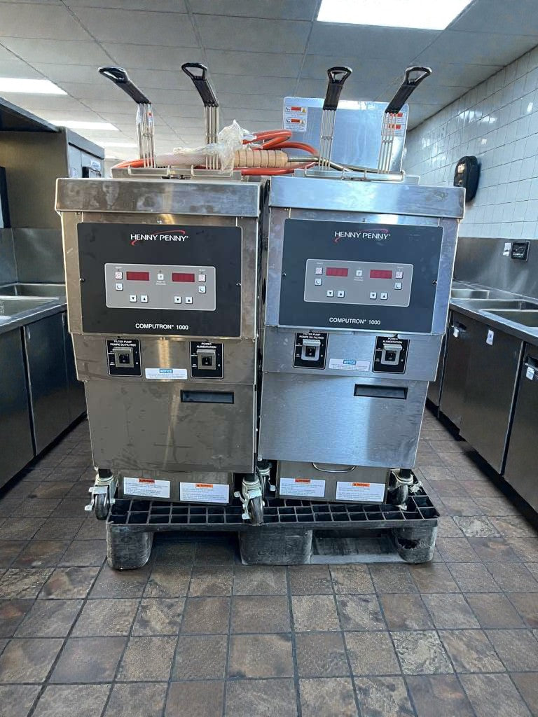 Exceptional Condition – Henny Penny Open Fryer – Natural Gas | 120V | Single Phase  - Fully Tested & Working! (Computron 1000)