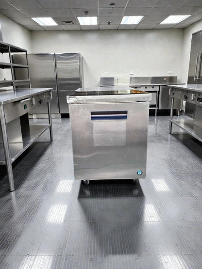 Immaculate Condition – Hoshizaki CRMF27 – 27" Commercial Undercounter Freezer – 7.2 Cu. Ft. – Stainless Steel – NSF / ETL Listed – Fully Tested & Operational!