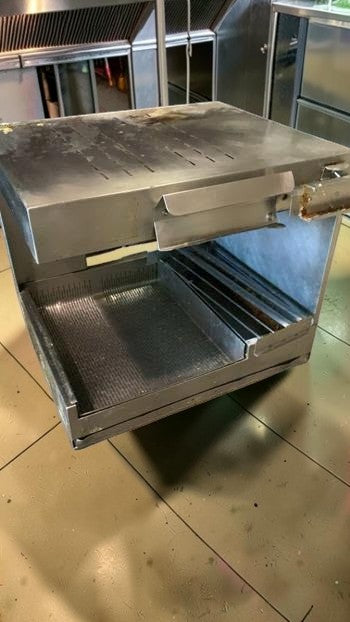 Exceptional Condition – FW-GENERIC Commercial Countertop Pass-Through Food Warmer – Adjustable Shelf – Stainless Steel – Hardwired Electric – Fully Tested & Operational!