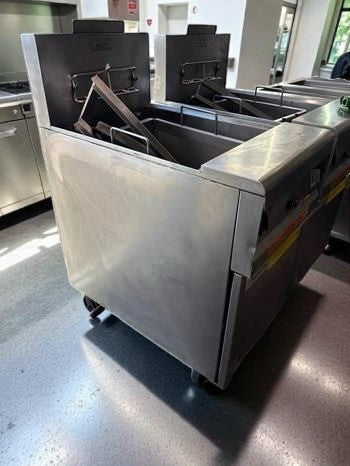 Outstanding Condition – Frymaster GWCSC – Commercial Gas Pasta Cooker – 15 Gallon – Natural Gas – NSF / CSA Listed – Fully Tested & Operational!