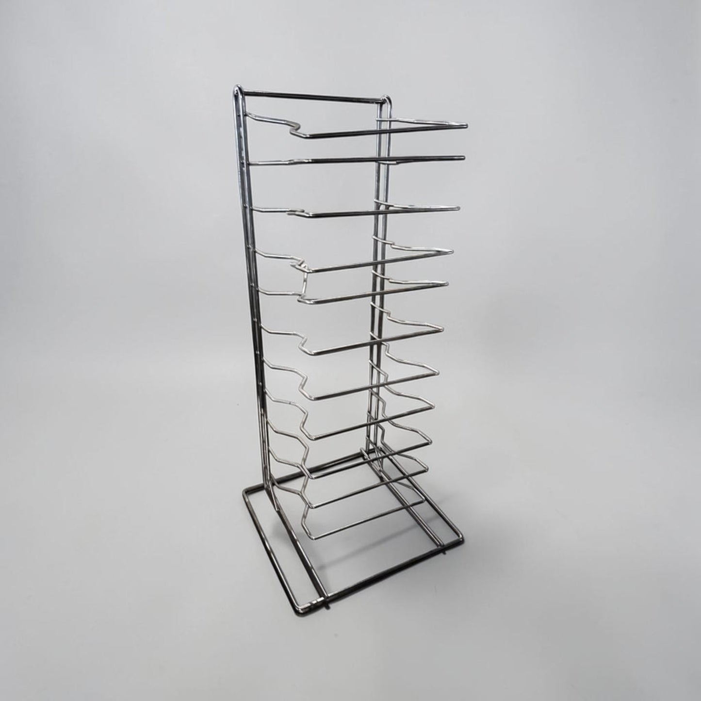 Superior Condition – Commercial Countertop Pizza Pan Stand – 10-Slot Stainless Steel Rack – Space-Saving Vertical Design – Ready for Immediate Use!