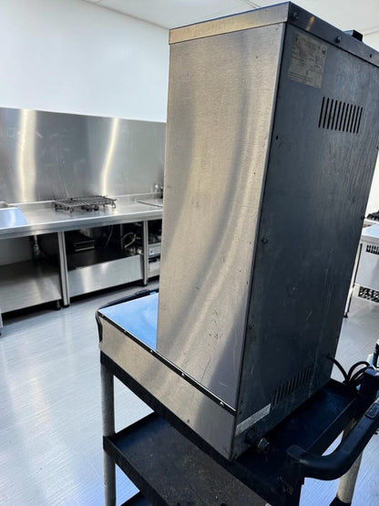 High-Quality Condition – Royal Range RVB-2 – Commercial Two-Burner Vertical Gyro Broiler – Propane Gas – 26,000 BTU – Motorized Rotisserie – NSF Certified – Fully Tested & Operational!