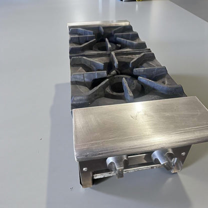 Prime Condition – Commercial 2-Burner Countertop Gas Hot Plate – Stainless Steel – Heavy-Duty Cast Iron Grates – Manual Controls – Fully Tested & Operational!