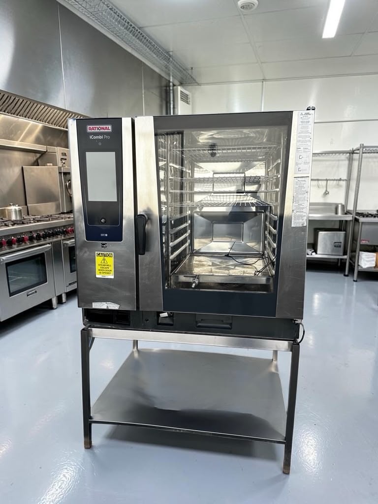 Immaculate Condition – Rational iCombi Pro 10-Full Size Electric – Commercial Intelligent Combi Oven – 10 Full-Size Sheet Pan Capacity – Mobile Oven Rack & Stainless Steel Stand – 208/240V – Fully Tested & Operational!