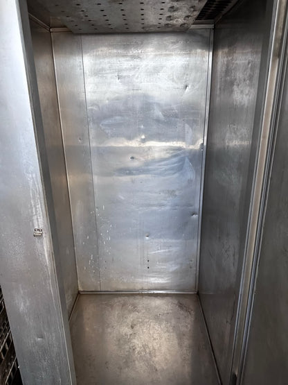 Prime Condition – McCall UL4-4001VRHPFS – 39" One-Section Commercial Roll-In Refrigerator / Retarder – 38.8 Cu. Ft. – 115V – Fully Tested & Operational!