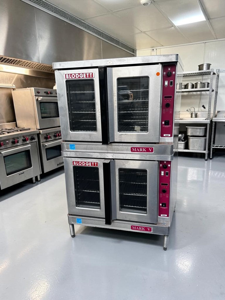 Exceptional Condition – Blodgett MARK V-100 DBL – 38" Double-Deck Electric Convection Oven – 220/240V, Single Phase – ENERGY STAR® – Fully Tested & Operational!