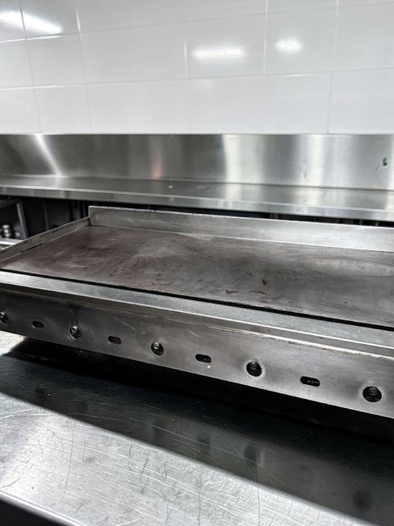 Exceptional Condition – Jade Range 60” Thermostatic Gas Griddle – Heavy-Duty Commercial Flat Top – Natural Gas – Fully Tested & Operational!